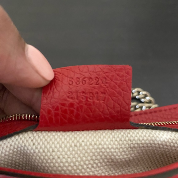 Gucci Medium Soho Flap Shoulder Bag - Picture 4 of 8